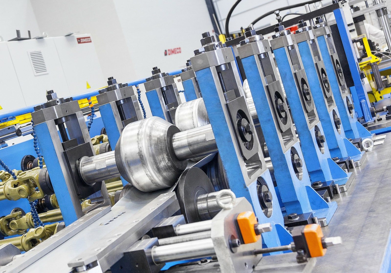 Fast forming. Xingou Roll forming Machine. Производство гнутых профилей. Рукава для сталелитейных производств. Roll forming Machine Hara.